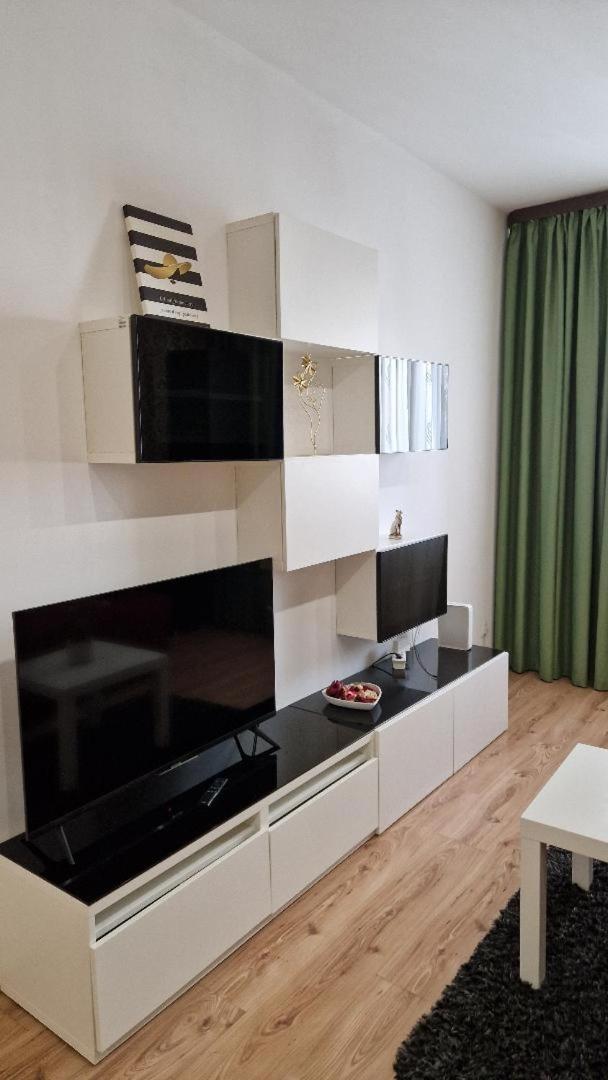 Rin Grand Sofmed Apartment Bucharest Exterior photo